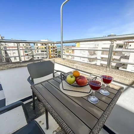 Sunset Reflection アパート *