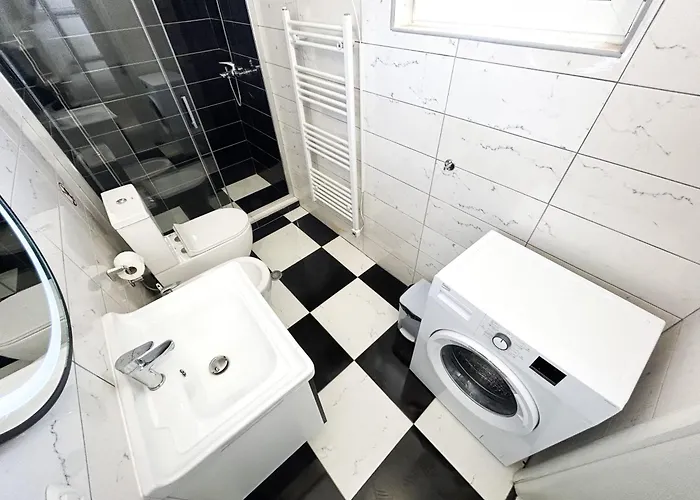 Sunset Reflection Apartament *