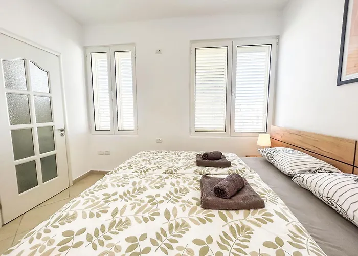 Sunset Reflection Golem (Tirana)